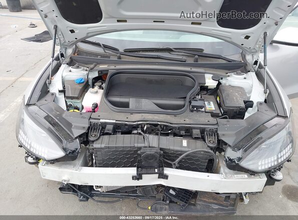KMHM34AA6SA092313 2025 HYUNDAI IONIQ 6 Silver Widok z tyłu