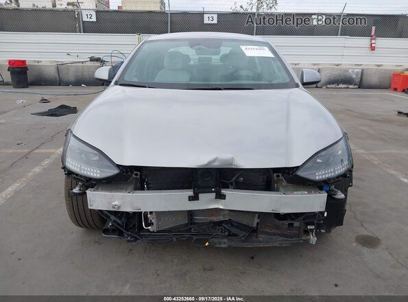 KMHM34AA6SA092313 2025 HYUNDAI IONIQ 6 Silver Widok wnętrza z tyłu
