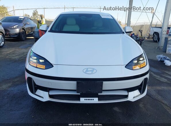 KMHM34AC8PA024507 2023 HYUNDAI IONIQ 6 White Widok zestawu wskaźników