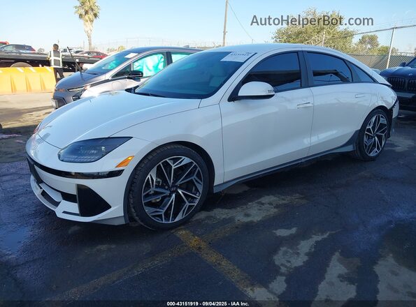 KMHM34AC8PA024507 2023 HYUNDAI IONIQ 6 White Przód lewy