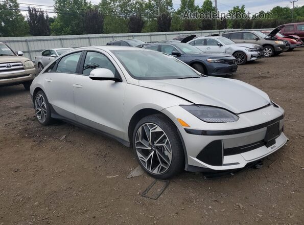 KMHM34ACXRA064445 2024 HYUNDAI IONIQ Silver Przód prawy