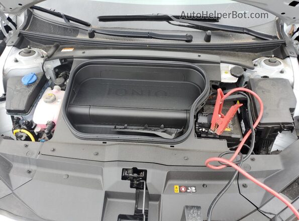 KMHM34ACXRA064445 2024 HYUNDAI IONIQ Silver Widok wnętrza z tyłu