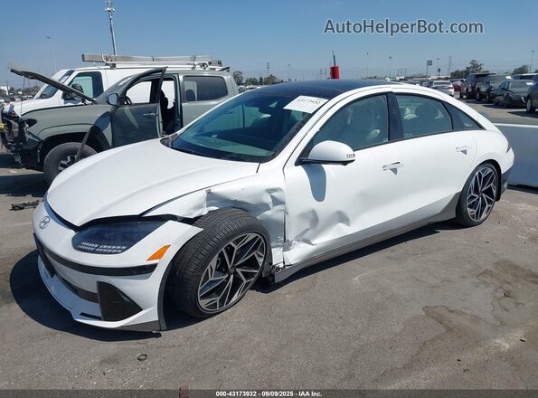 KMHM54AC3RA064233 2024 HYUNDAI IONIQ 6 White Przód lewy