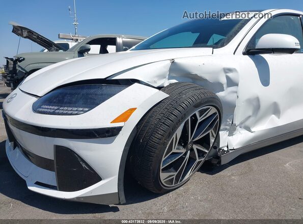 KMHM54AC3RA064233 2024 HYUNDAI IONIQ 6 White 