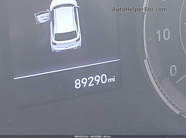 KMHRB8A37MU069934 2021 HYUNDAI VENUE Серебряный 
