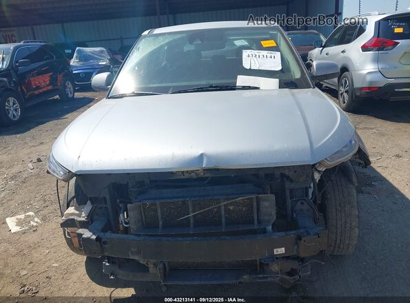 KMHRB8A37MU069934 2021 HYUNDAI VENUE Серебряный Вид задней части салона