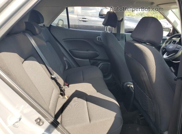 KMHRB8A39LU034777 2020 HYUNDAI VENUE Gray Widok tylnych siedzeń