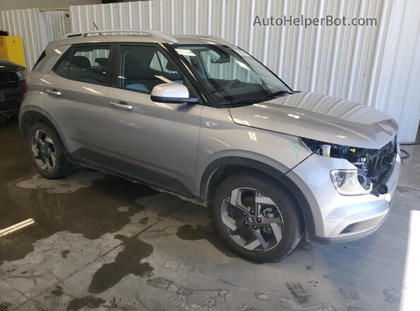 KMHRC8A32SU372632 2025 HYUNDAI VENUE Silver 