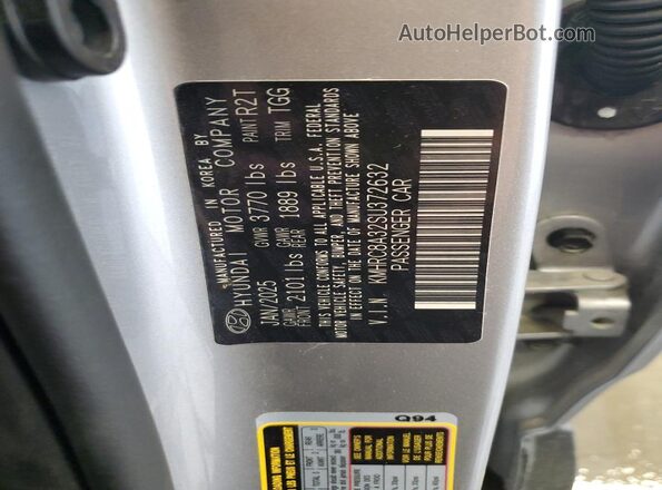 KMHRC8A32SU372632 2025 HYUNDAI VENUE Silver 