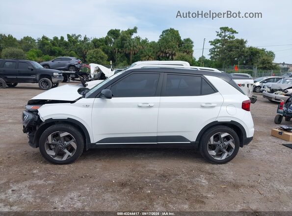 KMHRC8A34NU192850 2022 HYUNDAI VENUE White 