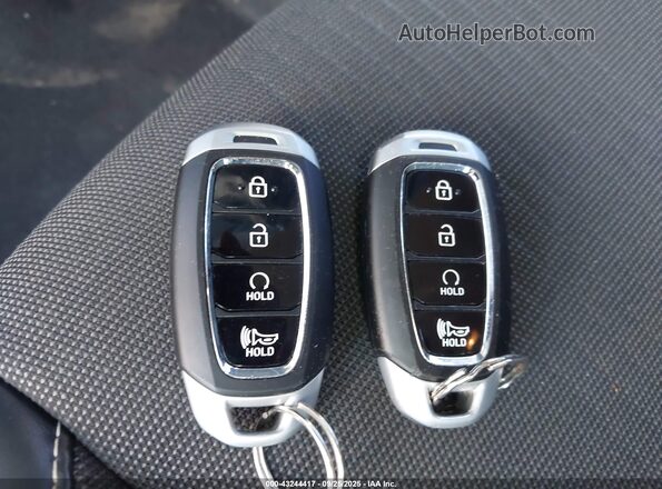 KMHRC8A34NU192850 2022 HYUNDAI VENUE White 