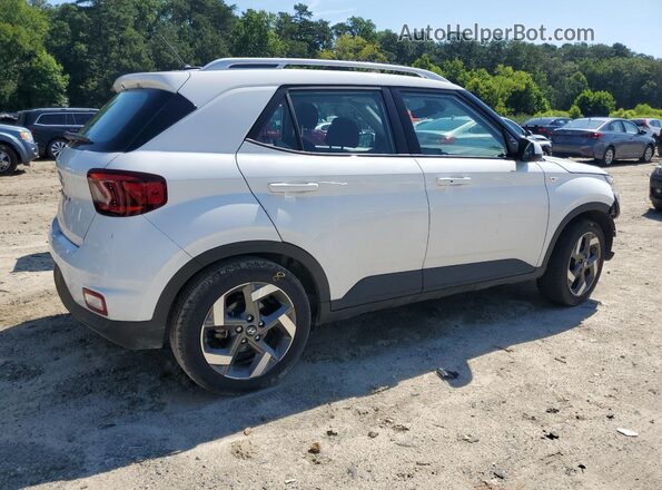 KMHRC8A34RU309462 2024 HYUNDAI VENUE Silver 