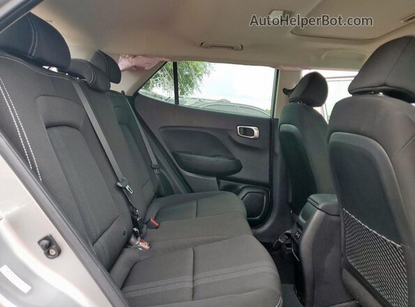 KMHRC8A34RU323586 2024 HYUNDAI VENUE Gray 
