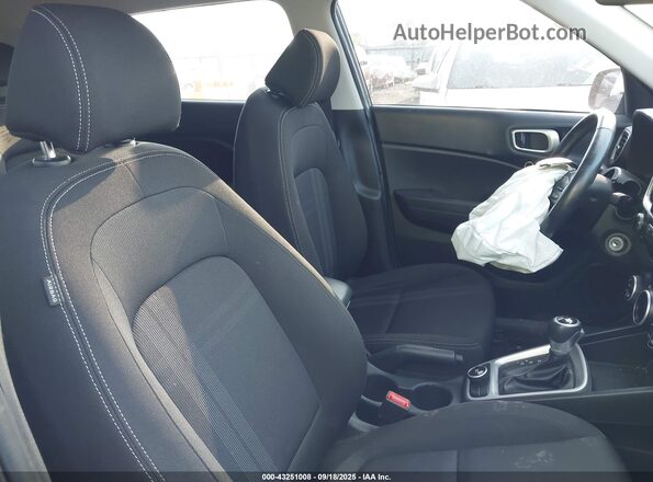 KMHRC8A35MU063739 2021 HYUNDAI VENUE Серый Вид салона спереди
