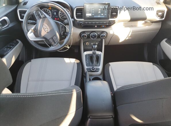 KMHRC8A36LU028755 2020 HYUNDAI VENUE Black Առջևի վահանակի տեսք