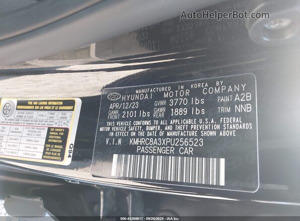 KMHRC8A3XPU256523 2023 HYUNDAI VENUE Black ძრავის განყოფილების ხედი