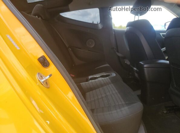 KMHTC6AD7HU308324 2017 HYUNDAI VELOSTER Yellow 