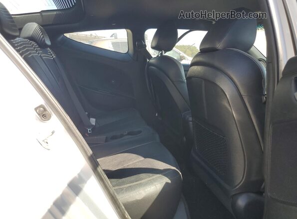 KMHTC6AE5HU314762 2017 HYUNDAI VELOSTER Серебряный 