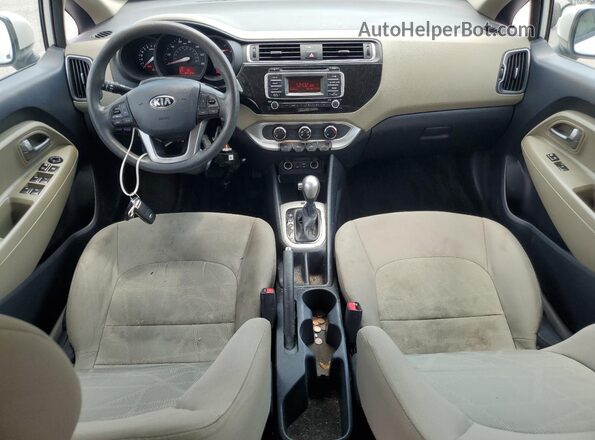 KNADM4A3XH6085702 2017 KIA RIO Белый 