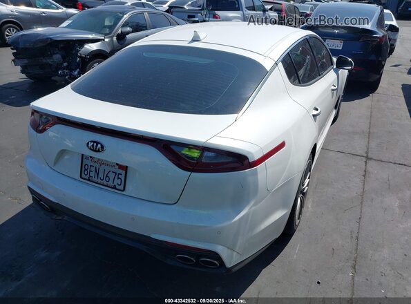 KNAE15LA2J6041245 2018 KIA STINGER White 