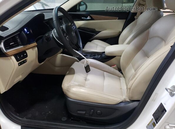 KNALC4J13K5165014 2019 KIA CADENZA White 