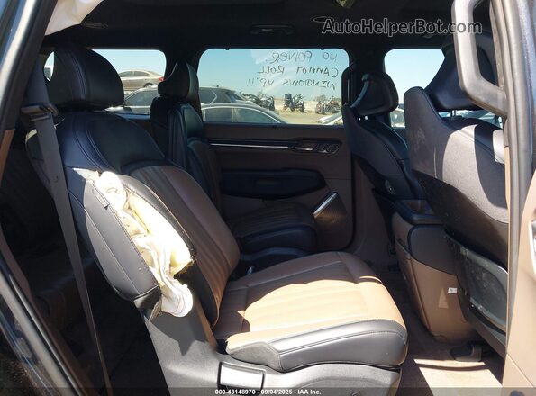 KNDAEFS54R6023955 2024 KIA EV9 Black VIN sticker view