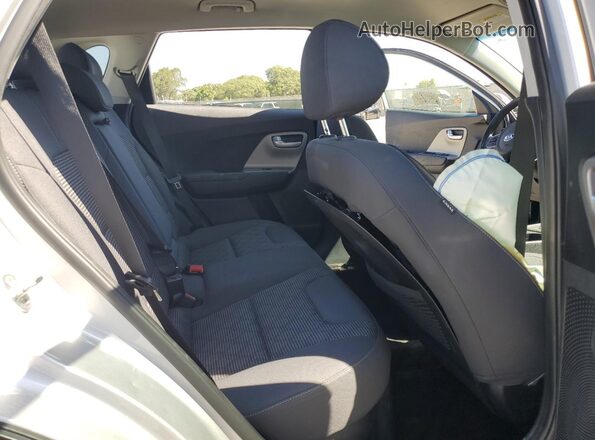 KNDCB3LC0J5153478 2018 KIA NIRO Silver 