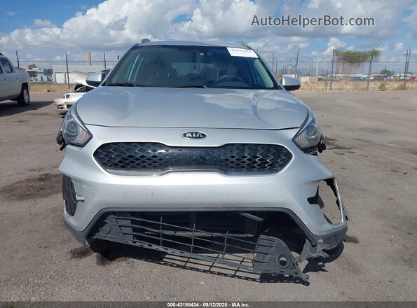 KNDCB3LC2L5437956 2020 KIA NIRO Silver Вид задньої частини салону