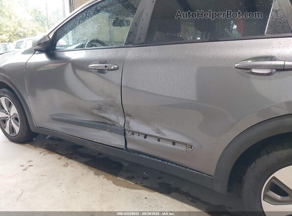 KNDCB3LC3H5051473 2017 KIA NIRO Серый Вид спереди