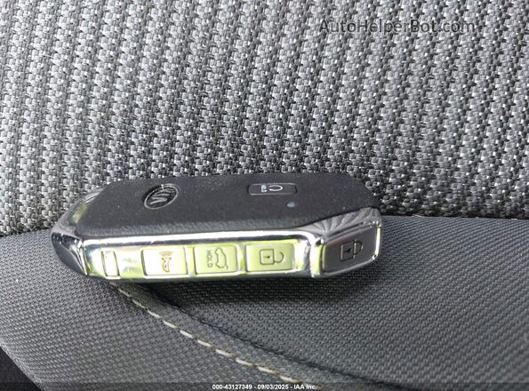 KNDCB3LC6M5468404 2021 KIA NIRO Black Առջևի վահանակի տեսք