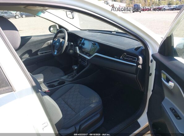 KNDCB3LC9L5368781 2020 KIA NIRO White Սալոնի դիմացի տեսք