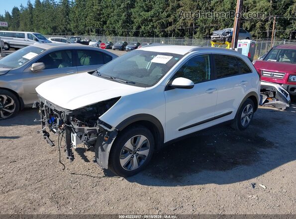 KNDCB3LC9L5368781 2020 KIA NIRO White Առջևի ձախ երեք քառորդ տեսարան