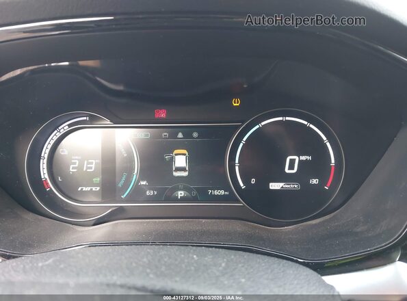 KNDCC3LG2M5105792 2021 KIA NIRO Silver Вид задніх сидінь