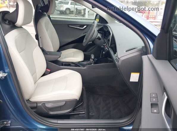 KNDCR3LE2S5223898 2025 KIA NIRO Blue წინა სალონის ხედი