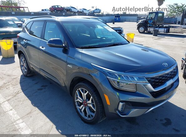 KNDETCA27M7051930 2021 KIA SELTOS Gray Widok z przodu