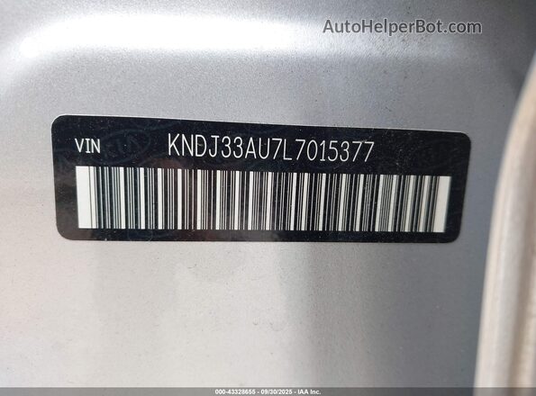 KNDJ33AU7L7015377 2020 KIA SOUL Серебряный Вид подкапотного пространства