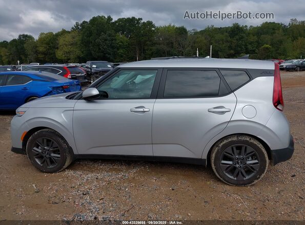 KNDJ33AU7L7015377 2020 KIA SOUL Серебряный Панорамный вид салона 360°