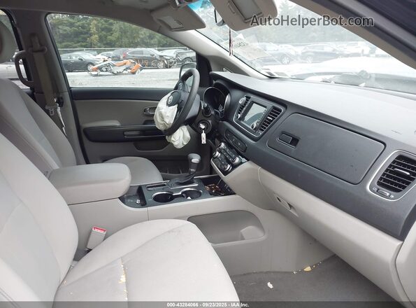 KNDMB5C11L6619804 2020 KIA SEDONA Синий Вид салона спереди