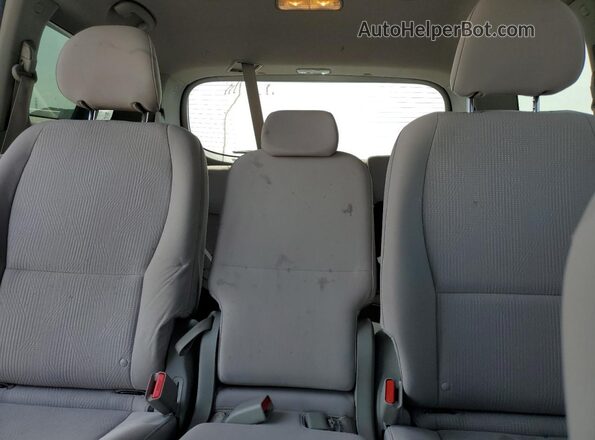 KNDMB5C15L6604819 2020 KIA SEDONA Silver Rear seats view