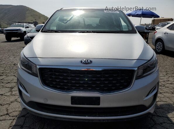 KNDMB5C15L6604819 2020 KIA SEDONA Silver Front view