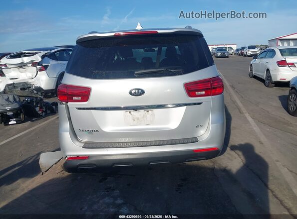 KNDMB5C16L6576898 2020 KIA SEDONA Silver 