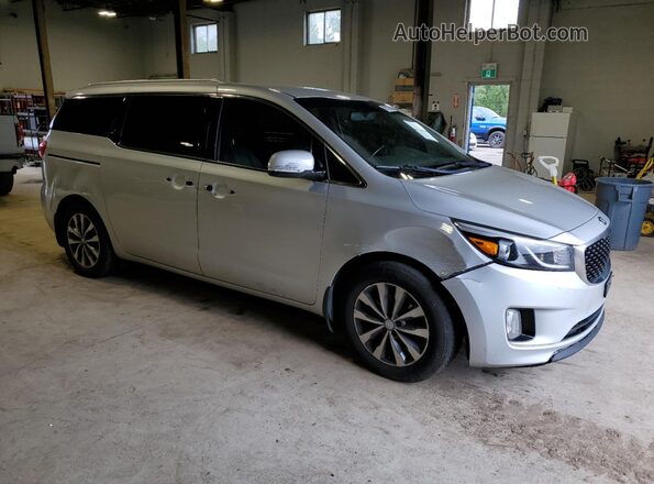 KNDMC5C13J6352370 2018 KIA SEDONA Silver 