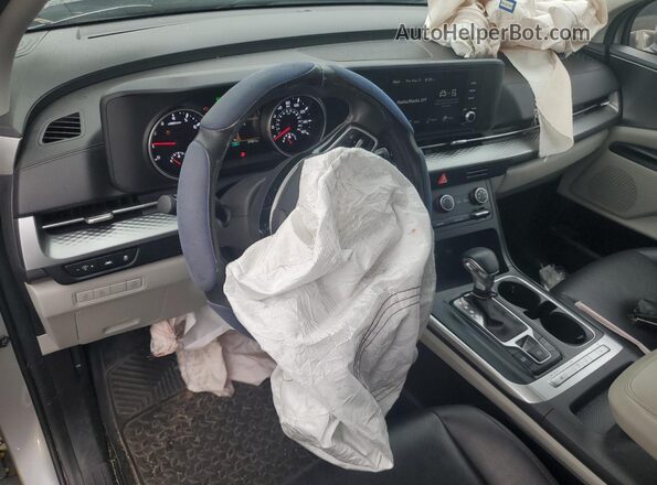 KNDNB4H36P6255362 2023 KIA CARNIVAL Silver 