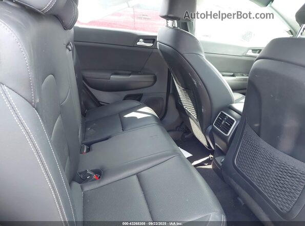 KNDP63ACXN7960447 2022 KIA SPORTAGE Silver Widok naklejki z numerem VIN