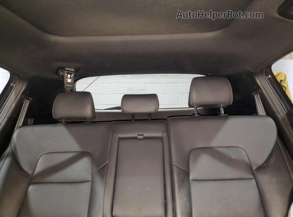 KNDP6CAC4L7719688 2020 KIA SPORTAGE Black Widok tylnych siedzeń