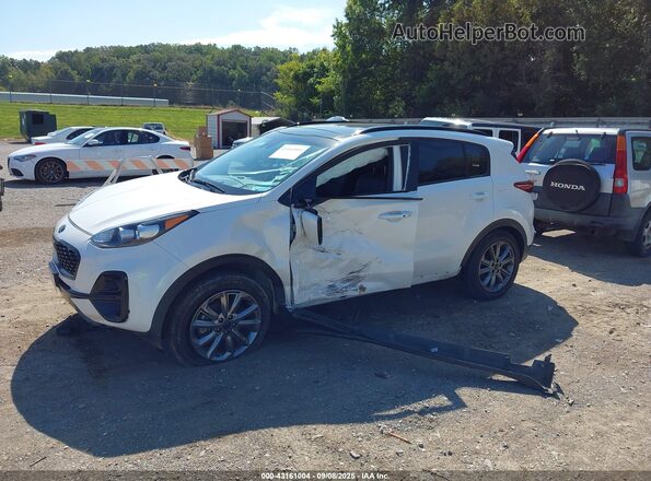 KNDP6CAC4M7936045 2021 KIA SPORTAGE White Вид спереду