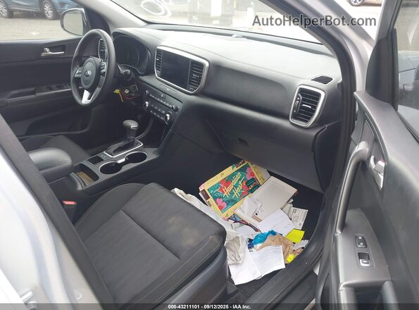KNDPM3AC0M7911634 2021 KIA SPORTAGE Silver Вид салону спереду
