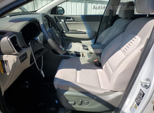 KNDPM3ACXJ7400086 2018 KIA SPORTAGE Silver 
