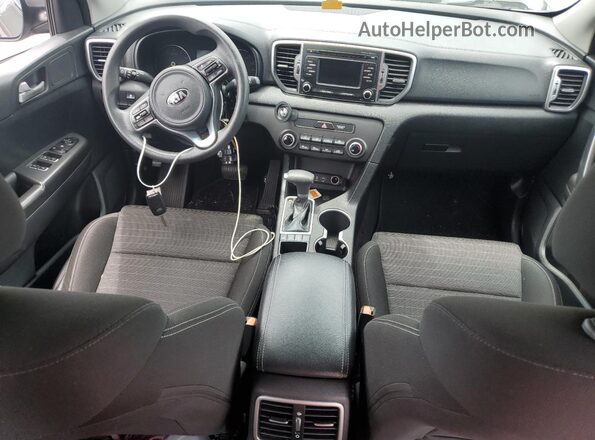 KNDPMCAC8J7307373 2018 KIA SPORTAGE Gray 