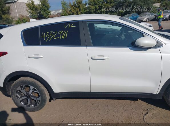 KNDPMCACXN7016721 2022 KIA SPORTAGE White უკანა სალონის ხედი